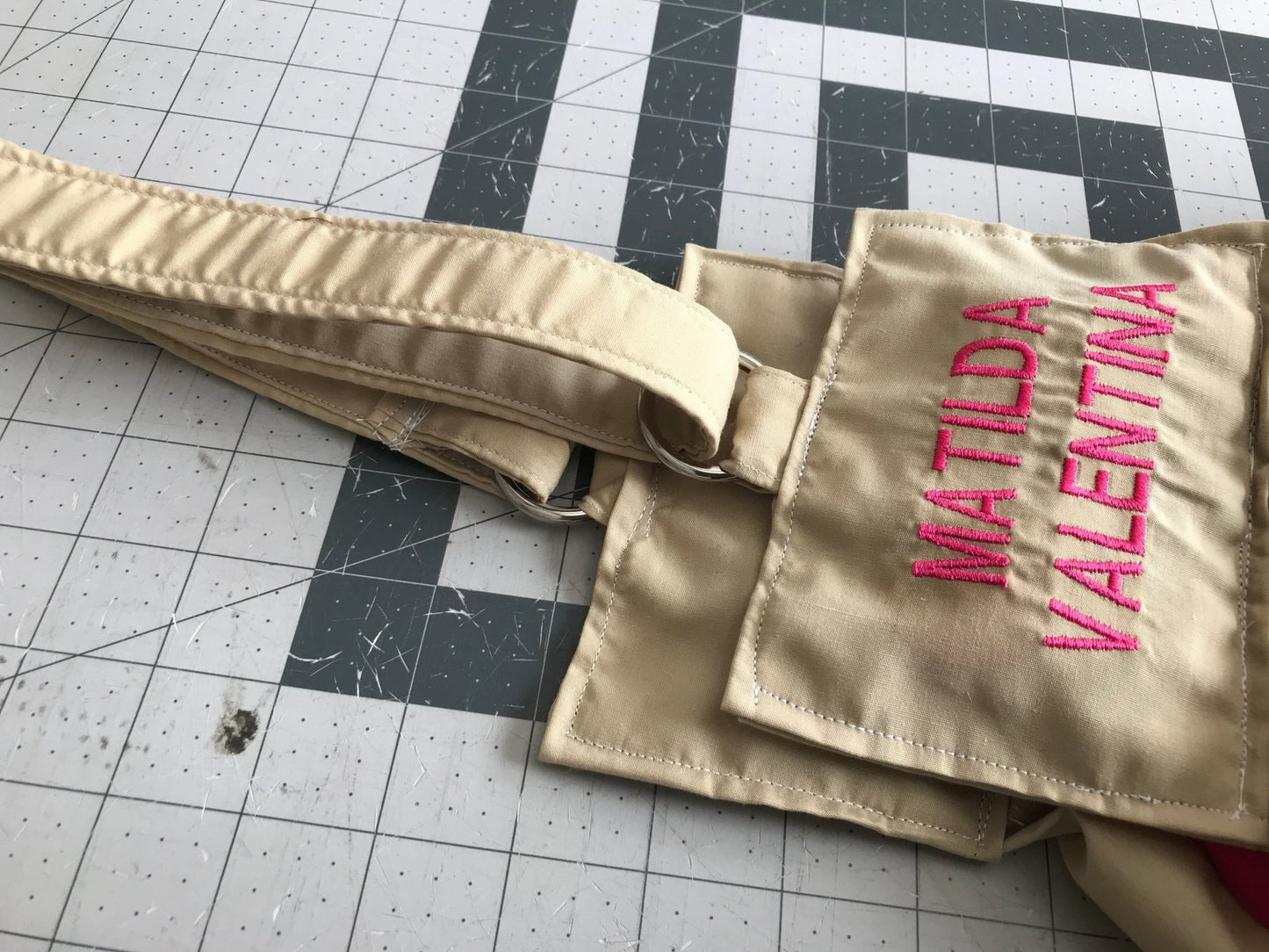 Handmade Tiny Size Pet Sling Carrier , Small Pet Hands Free Holder - Memes Custom Stitches LLC