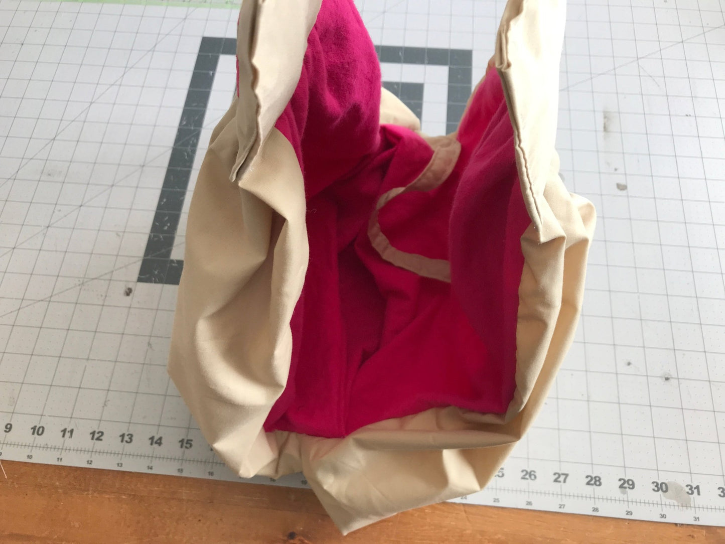 Handmade Tiny Size Pet Sling Carrier , Small Pet Hands Free Holder - Memes Custom Stitches LLC