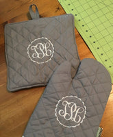 Personalized Handmade Monogram/Name Oven Mitt and Pot Holder Set - Memes Custom Stitches LLC