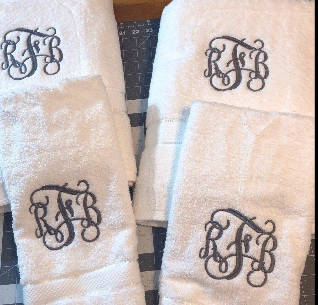 Personalized Monogram Towel Sets Bath Decor, Wedding Gifts - Memes Custom Stitches LLC